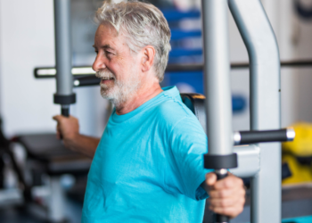 Benefícios da creatina para idosos: conheça os principais