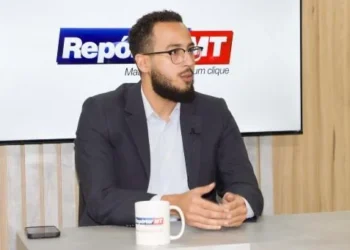 Quem tem burnout, vícios em álcool ou drogas pode receber benefício mensal por incapacidade