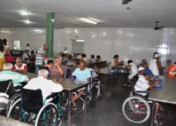 Moradia, dignidade e afeto aos idosos abandonados em Cuiabá