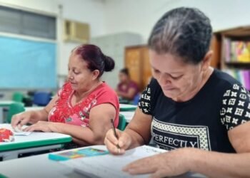 Aulas de alfabetização de idoso entre 61 e 112 anos começam na segunda-feira no Abrigo Bom Jesus em Cuiabá