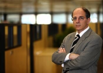 Regra de Lula para salário mínimo compromete mais da metade dos ganhos da reforma da Previdência