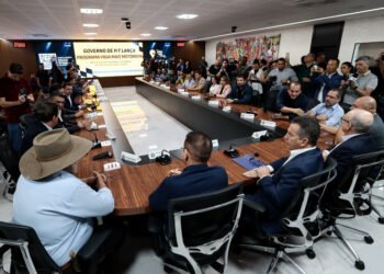 Sistemas reforçam segurança de motoristas por app, taxistas, caminhoneiros e mototaxistas