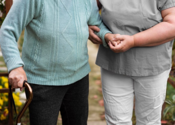 Ministério dos Direitos Humanos articula protocolo contra tortura a idosos