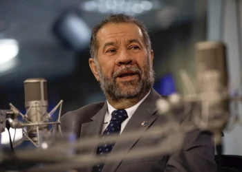 Carlos Lupi detalha avanços e desafios da Previdência no Bom Dia, Ministro