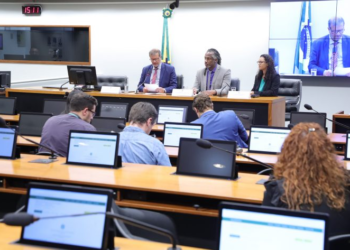 Especialistas defendem importância do afeto e da interação para o envelhecimento saudável