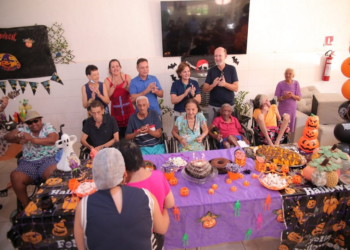 Autoridades almoçam com amigos do Abrigo Bom Jesus e fortalece apoio aos idosos