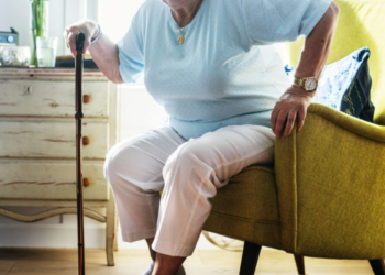 Prevenção de quedas em pessoas idosas é questão de saúde pública e envolve sensibilização e capacitação profissional