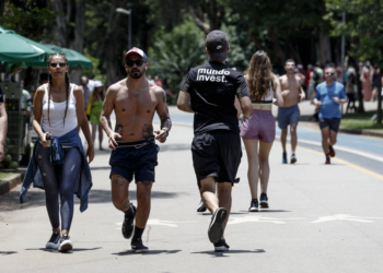 Saúde e custo de vida pautam preocupações do consumidor em 2025, diz pesquisa