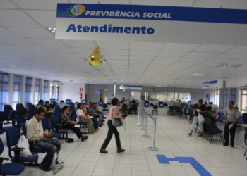 Fila de espera no INSS aumenta 33% e expõe desafios no previdenciário