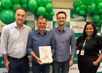 CEDEDIPI-MT recebe certificado de parceria do Grupo Bom Futuro para ações em prol da população idosa