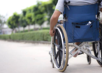 Proposta que permite que pessoa com deficiência seja considerada idosa aos 50 anos aguarda análise do Plenário