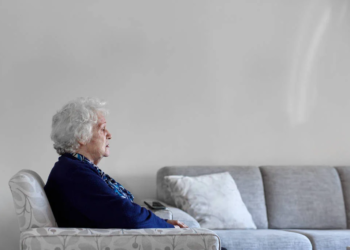 Alterações no nível de colesterol podem influenciar risco de demência em idosos