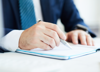 Entenda como funciona a retenção de INSS, quem deve pagar e cálculos