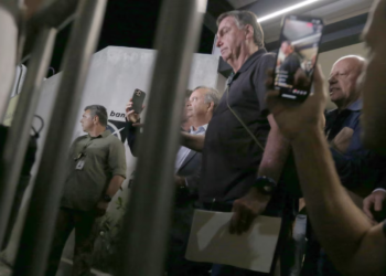 Bolsonaro é denunciado como ‘líder’ de plano golpista, aponta PGR