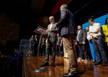 Vice-governador anuncia R$ 40 milhões para construção de creches e assina editais para alfabetização em MT