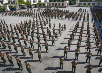 Por que a previdência dos militares custa muito mais que a do INSS?