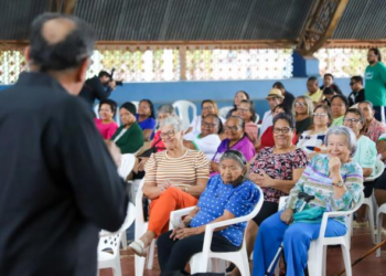 136 idosos retornam às atividades do Viver Legal