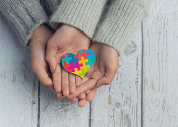 Hoje celebra-se o Dia Mundial do Autismo. Veja os direitos junto ao INSS