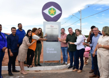 “Morava de favor, e hoje realizo o sonho de ter minha casa própria”, afirma beneficiada por programa do Governo de MT