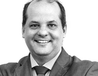 INSS é lento no roubo e rápido no desconto