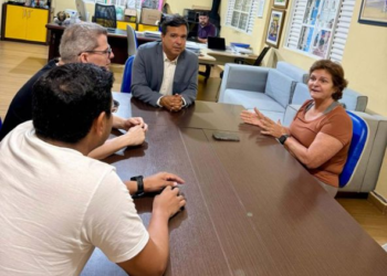 Parceria entre Abrasel-MT e Abrigo Bom Jesus leva idosos para dia especial em restaurantes da capital