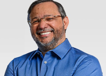 O facão muda de mão: uma reflexão sobre poder, humildade e justiça