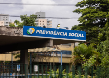 Presidente do INSS é afastado após operação da PF e CGU sobre descontos não autorizados em benefícios