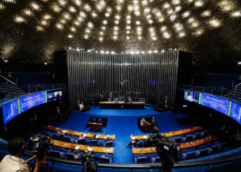 Senado pode soltar 249 condenados do 8/1 e reduzir eventual pena de Bolsonaro