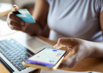 Mais velhos puxam alta nas compras pela internet no Brasil