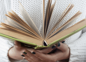 Analfabetismo em Mato Grosso atinge menor nível histórico, mas desafios persistem entre idosos