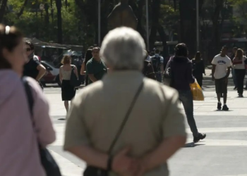 Infecções por influenza A crescem entre idosos; veja os cuidados