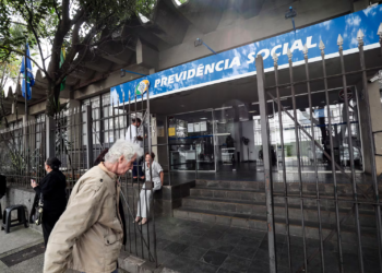 Entenda nova regra para pagamento do auxílio-doença após recuo do governo