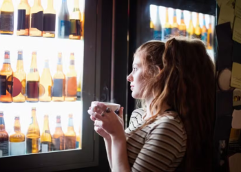 O que acontece com seu corpo quando você deixa de beber álcool: mudanças começam a partir do 1º dia