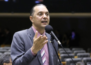 Comissão aprova auxílio financeiro para cuidador familiar de idoso ou pessoa com deficiência