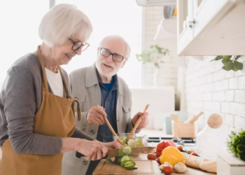 10 dicas para prevenir quedas de idosos em casa