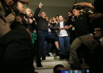 Moraes diz que Bolsonaro descumpriu ordem judicial, mas que não decretará prisão por ter sido ‘irregularidade isolada’, e libera entrevistas