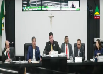 Emanuel Pinheiro zomba sobre contrato com CS Mobi e afirma: “Idoso tem que pagar sim”