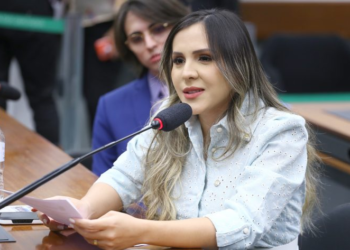 Comissão aprova prioridade a idosos nos tratamentos contra o câncer