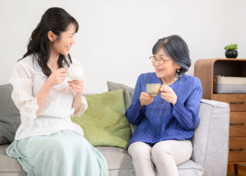 Japão tem ‘aluguel de avós’ para curar epidemia de solidão