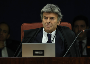 Fux pode empurrar julgamento de Bolsonaro para 2026