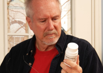 Estudo mostra como suplementos acessíveis melhoram a memória de idosos em 12 semanas