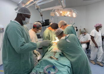 Governo alcança feito inédito e atende todos os pacientes que aguardavam transplante de córnea em MT