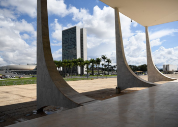 Senado defende regras para impeachment de ministros do STF