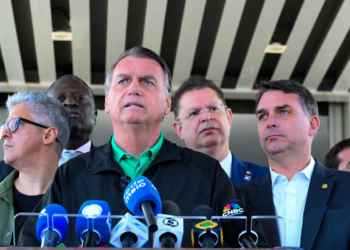 Minuta de projeto prevê anistia a partir do inquérito das fake news e Bolsonaro elegível para 2026