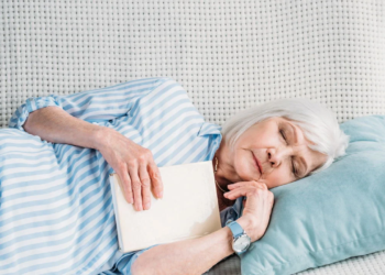 Dicas para melhorar o sono e a saúde dos idosos