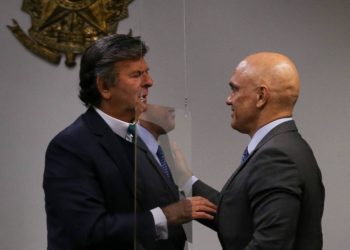Moraes e Fux antecipam divergências e trocam indiretas em início de votação