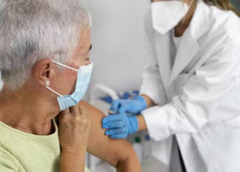 Por que a gripe é mais mortal em idosos? Estudo traça relação entre envelhecimento e risco de infecção