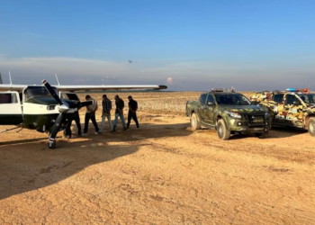 Gefron e PM apreendem aeronave e prendem seis em operação integrada contra o tráfico de drogas