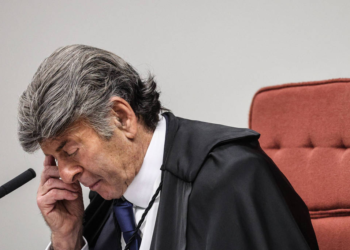 Mudança de turma de Fux no STF cria impasse sobre recursos de Bolsonaro e relatoria da Lava Jato