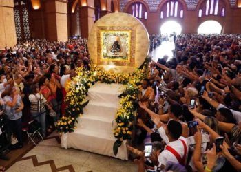 Afinal, quem é a padroeira do Brasil: uma santa ou a própria Virgem?